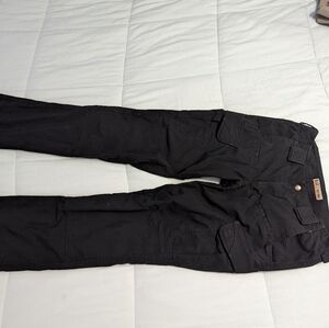 5.11 Womens Stryke Tactical Utility Pants, Broken in, size 8 fits like a 6